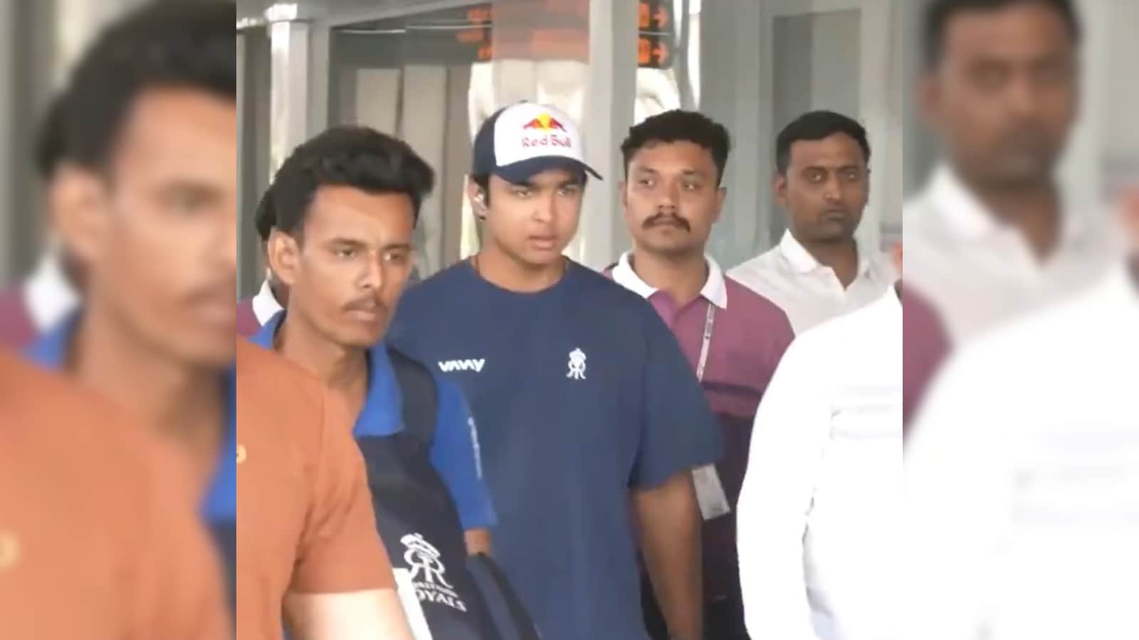वैभव सूर्यवंशी की अवॉर्ड्स से भरने वाली है झोली, आईपीएल फाइनल के लिए पहुंचे अहमदाबाद