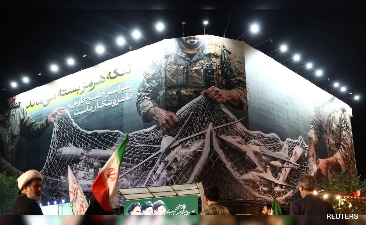 US-Iran War News LIVE Updates: Trump Warns Iran Against Moving Uranium, Says US Keeping An Eye