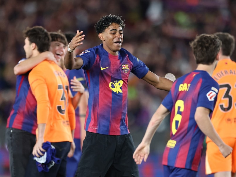 'He's Old Enough': Barcelona coach Hansi On Lamine Yamal waving Palestinian Flag