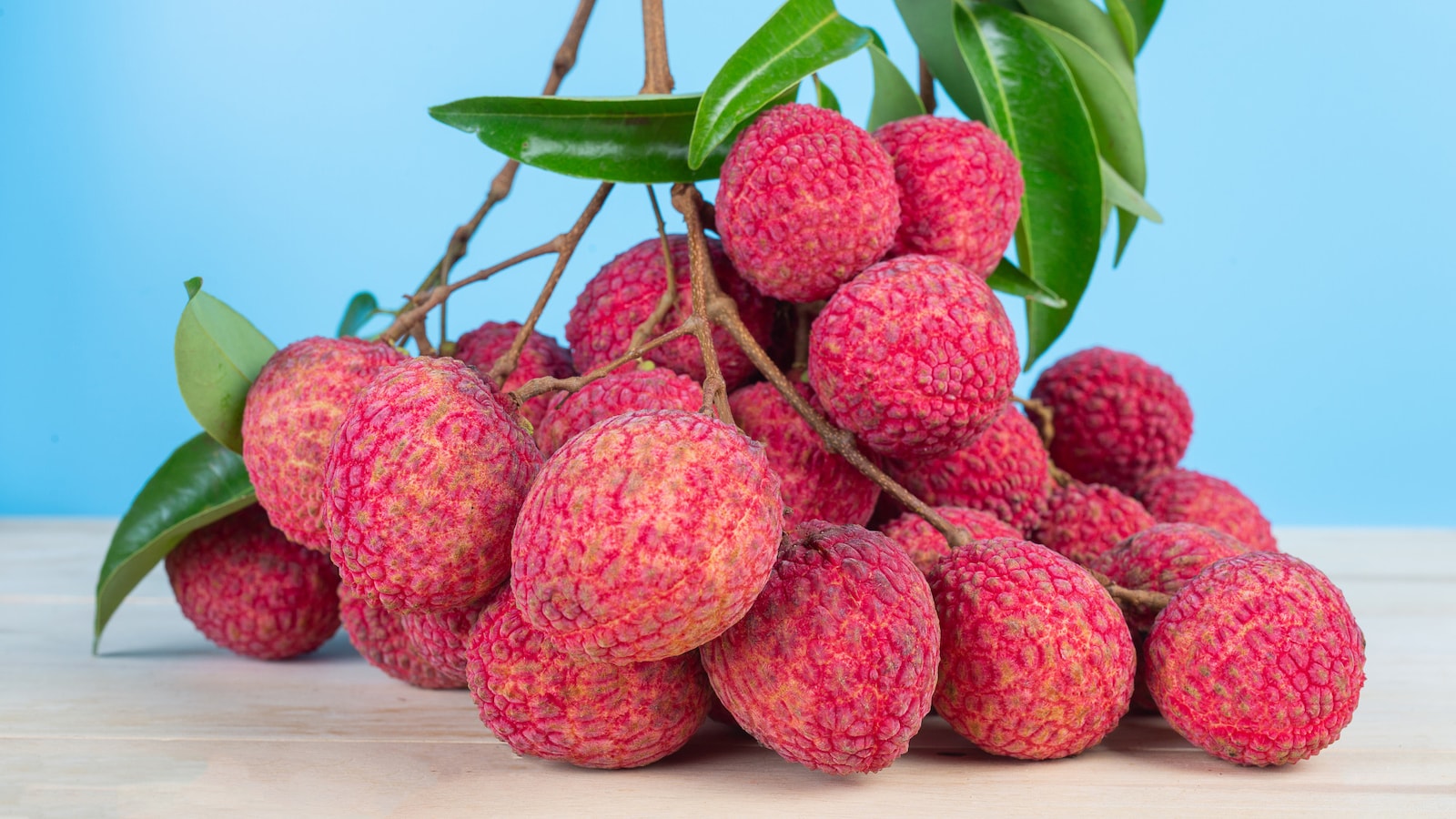 Why You Should Never Eat Lychee On An Empty Stomach: Doctor Explains ...