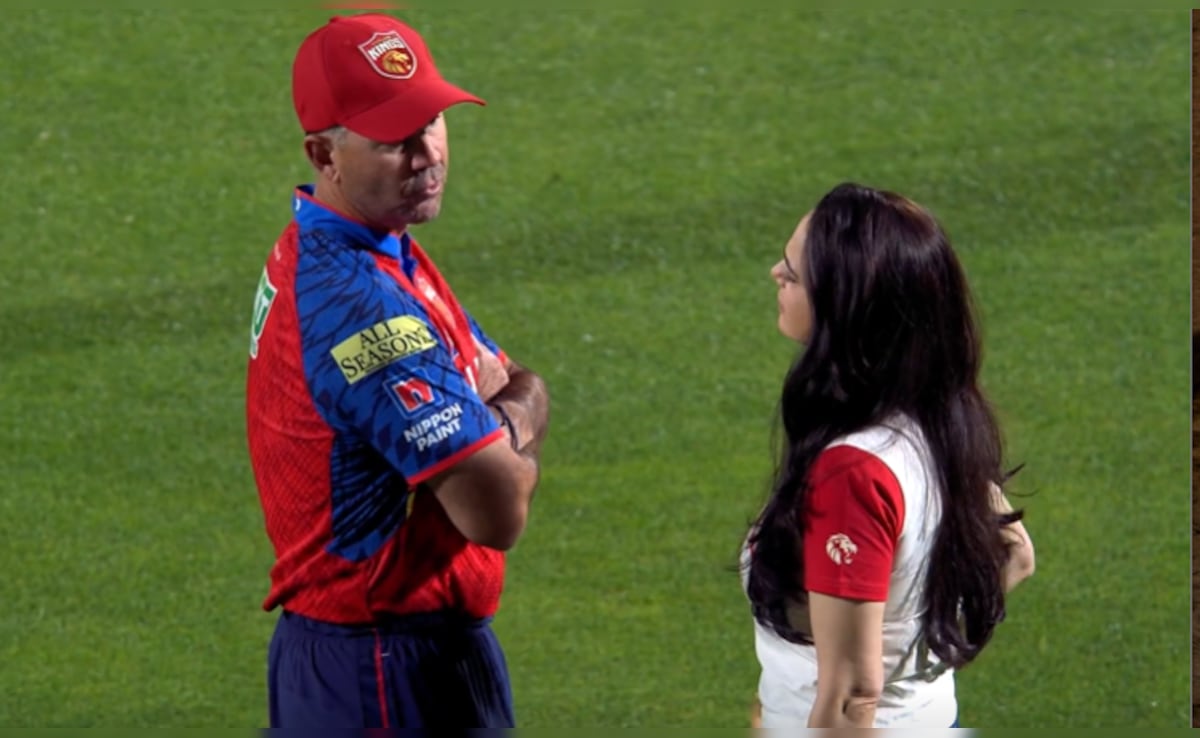 IPL 2026: MI के हाथों PBKS की हार के बाद प्रीति जिंटा और रिकी पोंटिंग के बीच तीखी बातचीत, तस्वीर वायरल