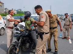 गाड़ी से महंगा तो चालान निकला! नई रसीद काटने के लिए पुलिस ने स्प्लेंडर को रोका तो जब्त कर ली बाइक