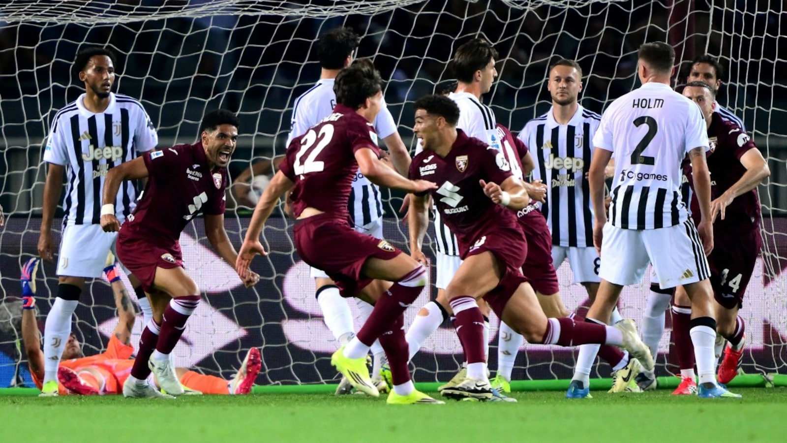 Turin Derby Starts Hour Late After Trouble Leaves Fan In Hospital