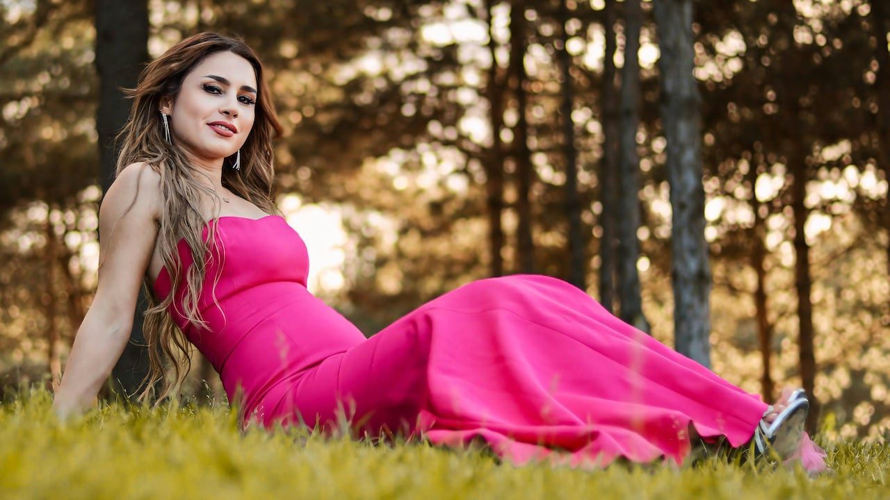कर्वी बॉडी पर जबरदस्त जंचेंगी ये स्टाइलिश Bodycon Dresses, पहनने में आरामदायक और प्राइस में भी हैं बेहद कम