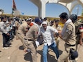 नीट पेपर लीक का विरोध: रेल रोकने जा रहे युवा कांग्रेस प्रदेश अध्यक्ष सहित कार्यकर्ता गिरफ्तार