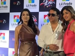 गोविंदा ने शिल्पा शेट्टी के लिए बेटी को किया इग्नोर, पैपराजी के सामने नहीं पकड़ा हाथ, खड़ी देखती रह गई लाडली