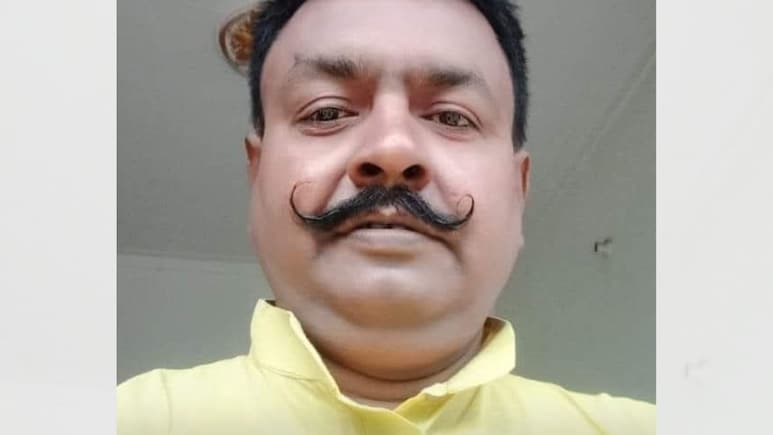 Bihar: थाना बना दबंगई का अड्डा! बेटी की हत्या पर सवाल पूछने पर महिला को मुखिया ने पुलिस के सामने धमकाया