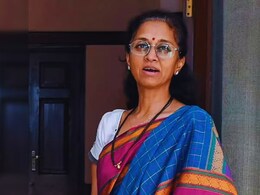Supriya Sule Car Accident :&nbsp;सुप्रिया सुळे यांच्या घातपाताचा प्रयत्न? पुणे-मुंबई प्रवासादरम्यान वाहनाला धडक; नंबर प्लेटही केली शेअर