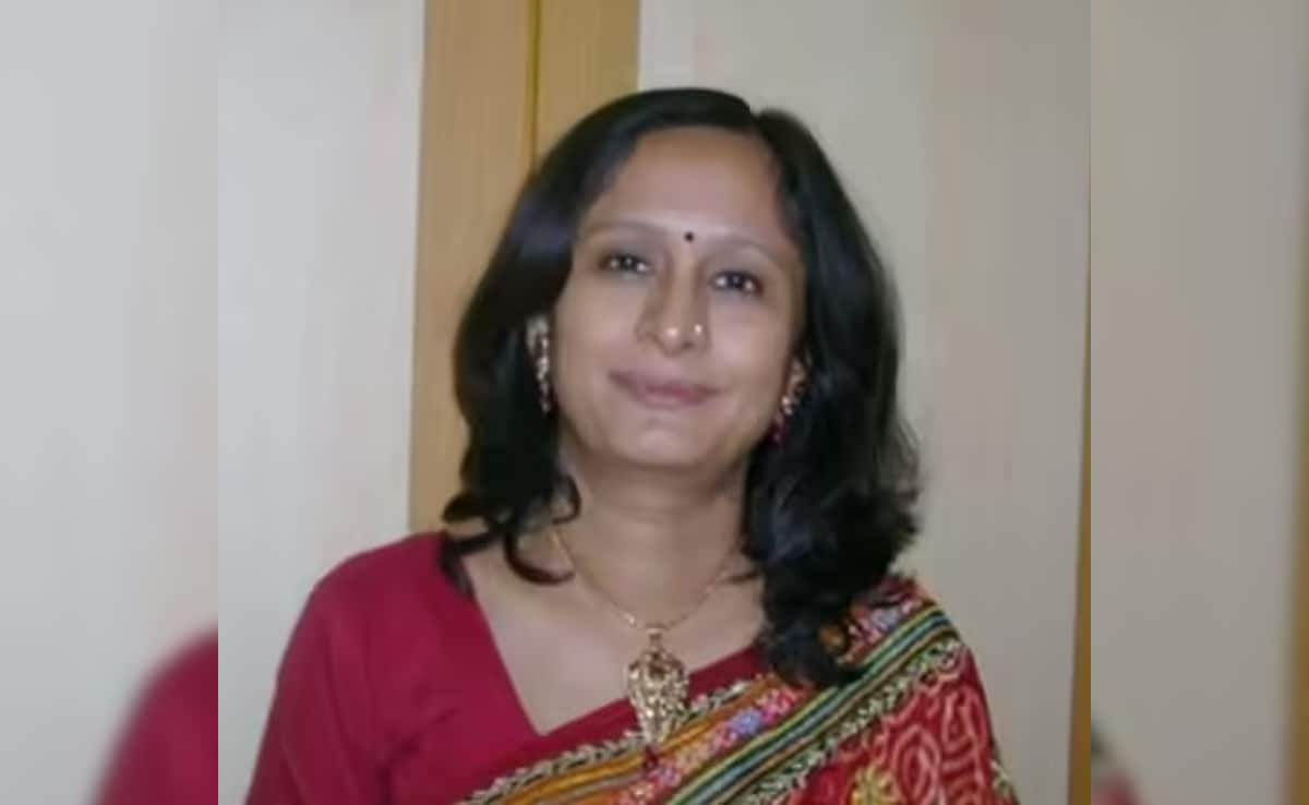 पिता के 75वें जन्मदिन पर बेटी ने दिय अनोखा तोहफा, तमाम मुश्किलों को हरा 52 की उम्र में बनीं चार्टर्ड अकाउंटेंट