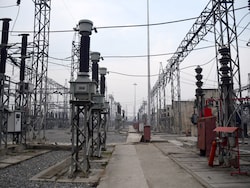 India's Scorching Nights Strain Power Grid, Threaten Health