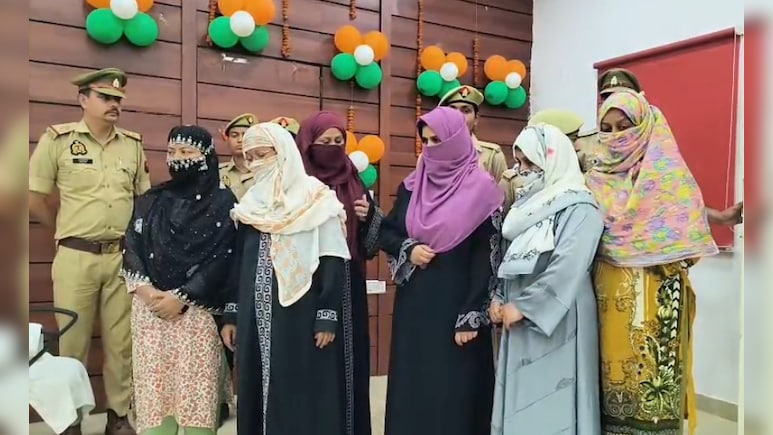 यूपी का दो बीवी वाला करोड़पति चपरासी, पत्नियों, साली-सास के खातों में भेजी सरकारी रकम; 7 महिलाएं गिरफ्तार