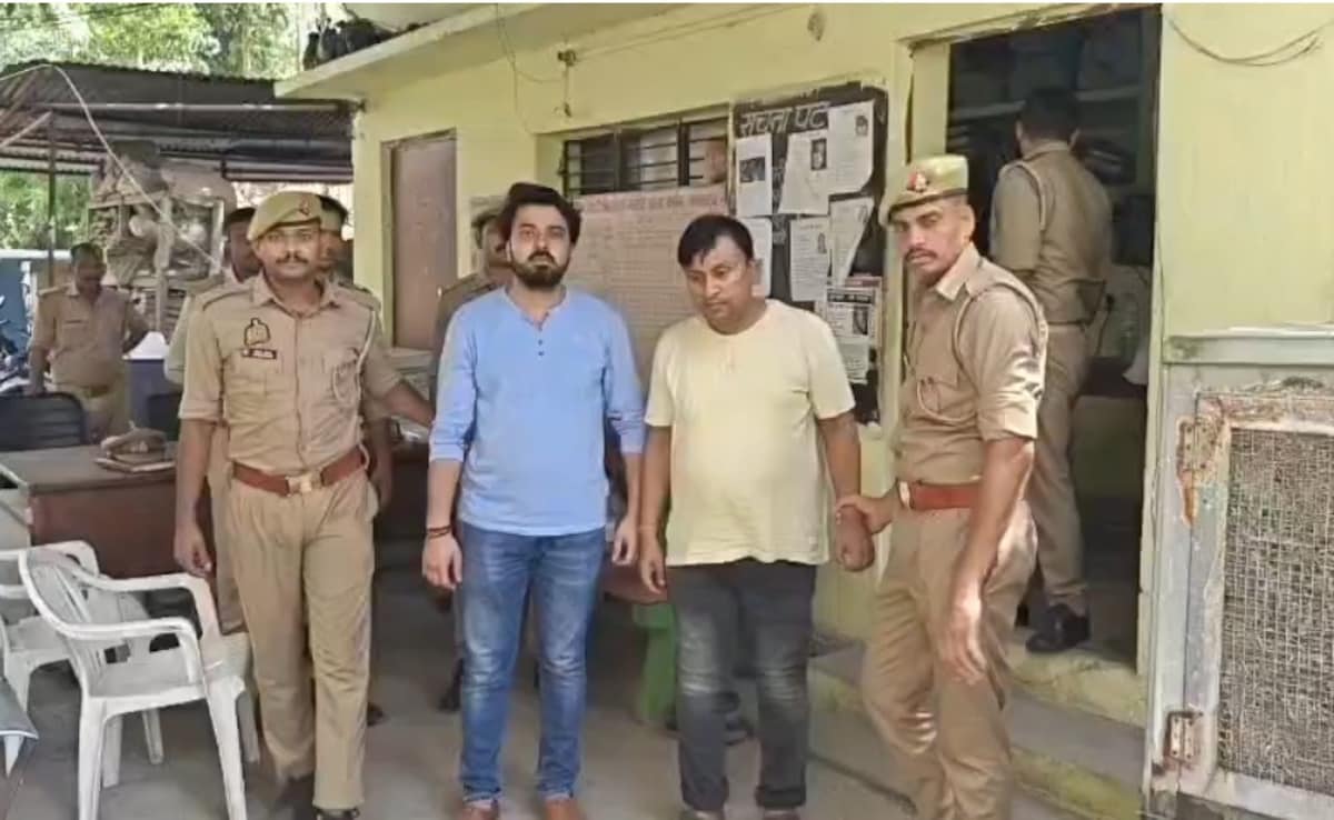 कानपुर में 12वीं पास चला रहा था फर्जी डिग्री फैक्ट्री, बिना परीक्षा दिए बना रहे थे डॉक्टर, वकील और ग्रेजुएट्स