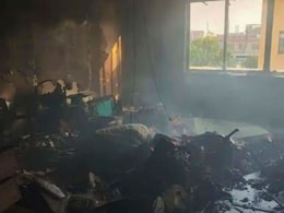 12 साल के बच्चे ने जलाकर खाक कर दी करोड़ों की कंपनी, मां-बाप ही ऑफिस लेकर आए थे