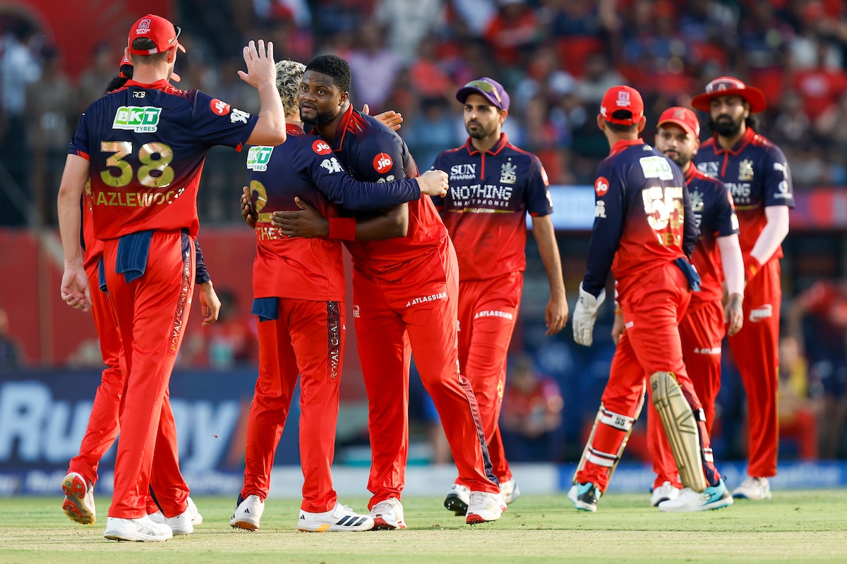 IPL 2026 Live: RCB Get 5th Wicket vs PBKS But Injury Scare For Virat Kohli