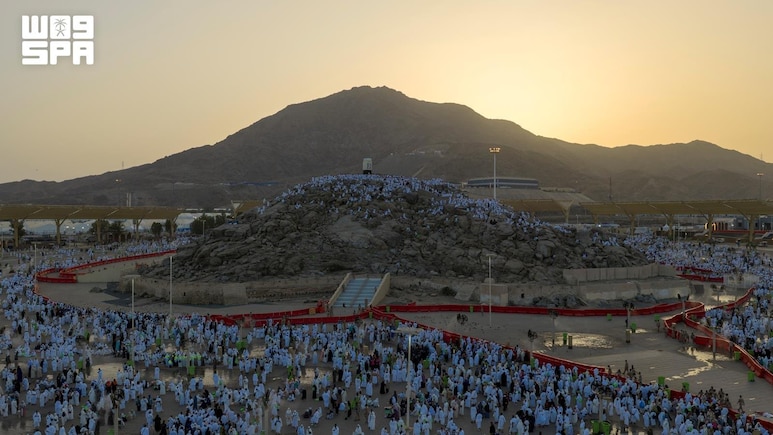 A Sea Of White: Hajj 2026 Reaches Its Spiritual Summit On Day Of Arafat | In Pictures