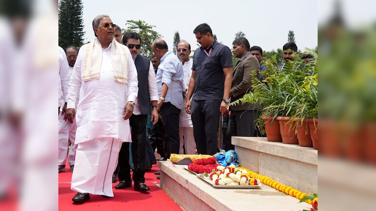 Change Of Guard In Karnataka Tomorrow? Siddaramaiah Seeks Governor Appointment Amid New CM Buzz