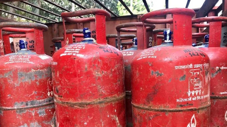 LPG New Rules: एलपीजी कनेक्&zwj;शन हो सकता है बंद! नहीं तो फटाफट कर लें यह काम, जानिए क्या हैं नए नियम