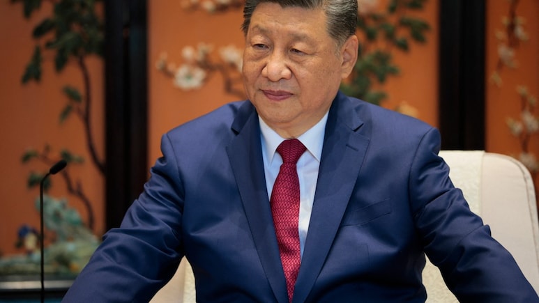 Xi Vowed To Curb Smoking, But Cigarette Sales Tell A Different China Story