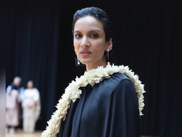 Anoushka Shankar Recalls Past Abuse After Fan Lifts Her Without Consent: 'Didn't Know How To Respond'