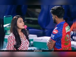 PBKS vs RCB: पंजाब किंग्स की लगातार छठी हार से निराश हुईं प्रीति जिंटा, कप्तान श्रेयस अय्यर से गंभीर बातचीत की तस्वीर वायरल