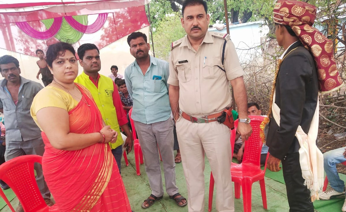 Mother’s Day: जान जोखिम में डालकर रोके 500 बाल विवाह, 200 बच्चों को बाल मजदूरी से कराया मुक्त, कांस्टेबल ज्योति तिवारी की प्रेरणादायक कहानी