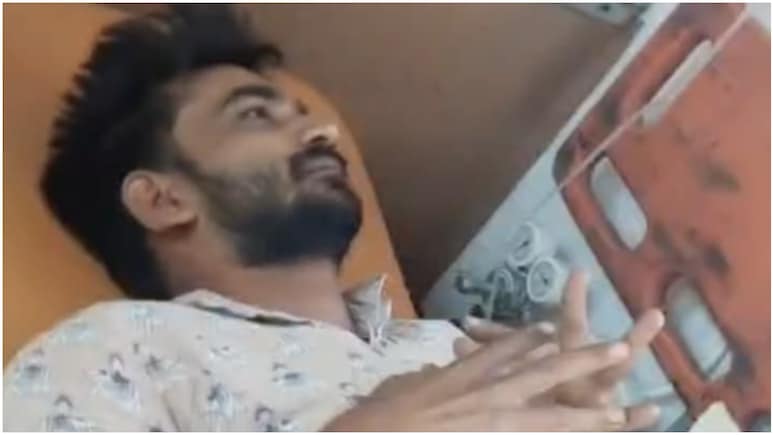 Rajasthan: भरतपुर में आधी रात अनशन पर बैठे 3 युवाओं को उठा ले गई पुलिस, REET भर्ती को लेकर कर रहे थे ये मांग