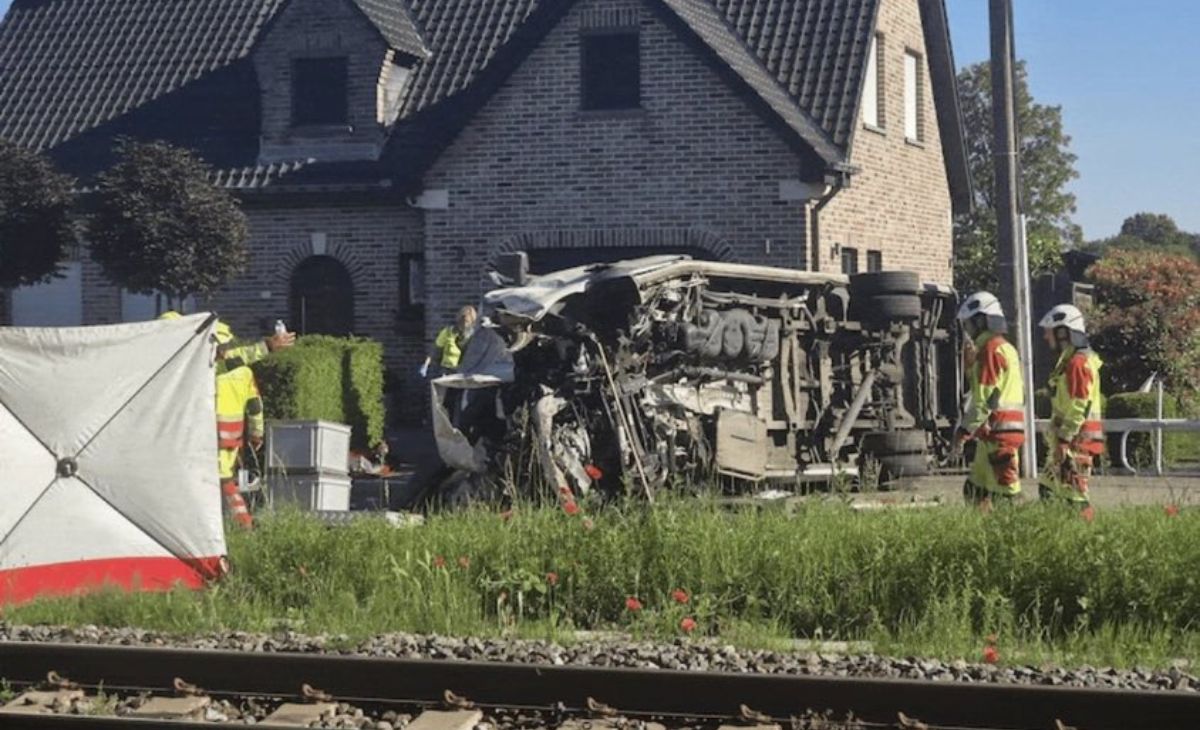 2 Children Among 4 Killed After Train Hits School Bus In Belgium