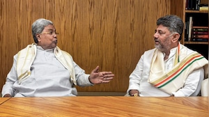 DK Shivakumar Arrives At Siddaramaiah's Residence For High-Stakes 'Power Breakfast'