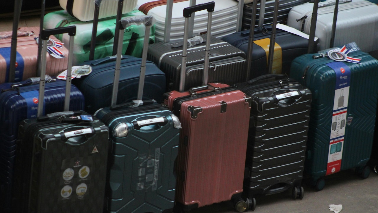 Buying Budget Luggage? Must-Have Durable Features To Avoid Disasters