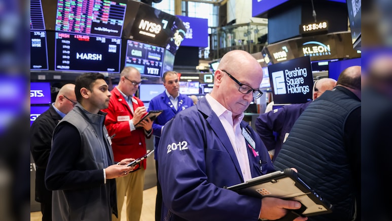 Wall Street Highlights: S&P 500, Nasdaq Close At Record High, Powered by Rallying Chipmakers