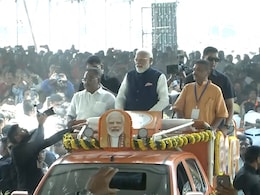 भगवा कुर्ते में शपथ लेने पहुंचे शुभेंदु अधिकारी, पीएम मोदी के साथ कोलकाता के ब्रिगेड ग्राउंड में रोड शो