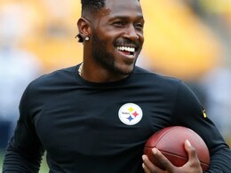 Ex-Wide Receiver Antonio Brown Fires Shots At Tampa Bay Buccaneers In Explosive Livestream: "I'm Bigger Than The Team"