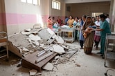 भिंड जिला अस्पताल में बड़ा हादसा: SCNU वार्ड की छत गिरी, नवजात को दूध पिला रहीं तीन महिलाएं और एक शिशु घायल
