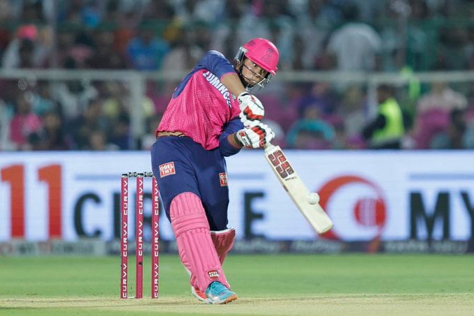 IPL 2026 Live: Sooryavanshi Gets Fiery Send-Off From DC's Overseas Star, RR 2 Down