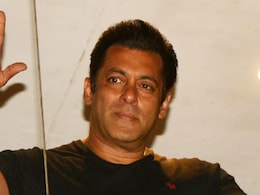 Snake Found At Salman Khan's Galaxy Apartments In Mumbai, Rescuer Removes It Safely