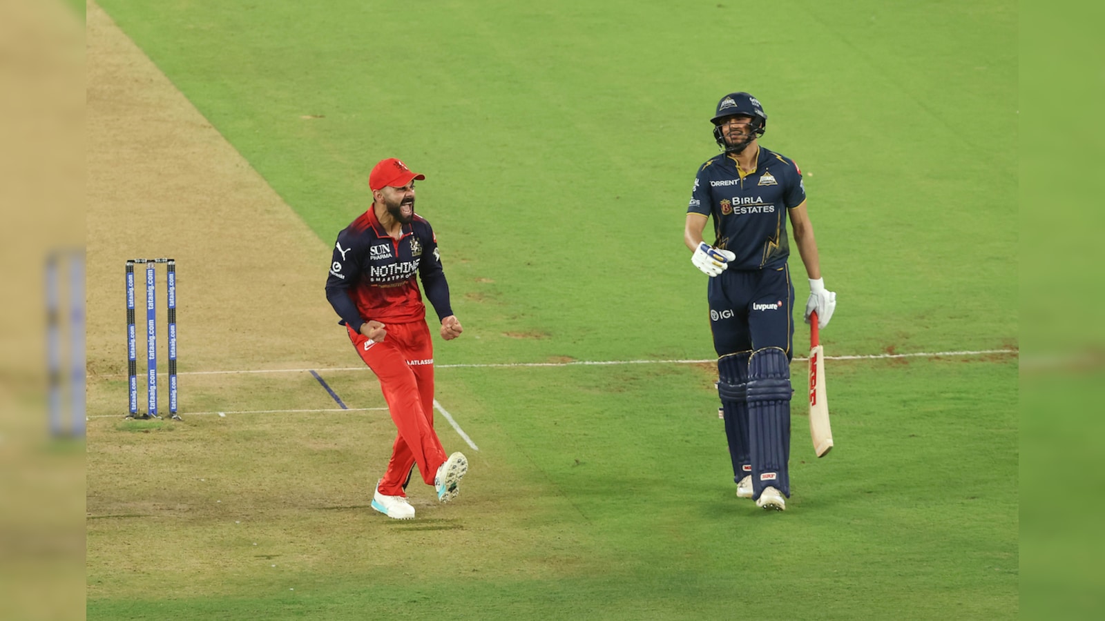 RCB vs GT LIVE Score:  फाइनल में लड़खड़ाई गुजरात की बल्लेबाजी, 55 पर गंवाए 3 विकेट, निशांत भी लौटे