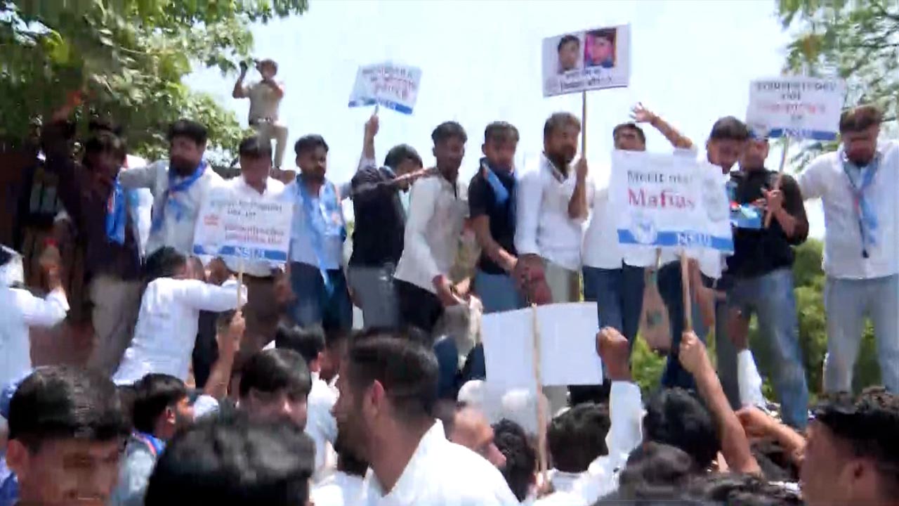 Clashes Reported As NSUI Stages Massive Protest Over NEET Paper Leak