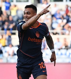 Champions Inter Milan Thump Lazio In Cup Final Warm Up