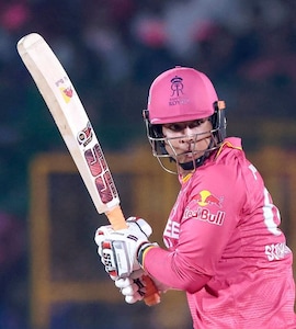 DC vs RR Live Score, IPL 2026: 4, 6 - Vaibhav Sooryavanshi Slams Delhi Capitals Rs 11.75 Crore Star