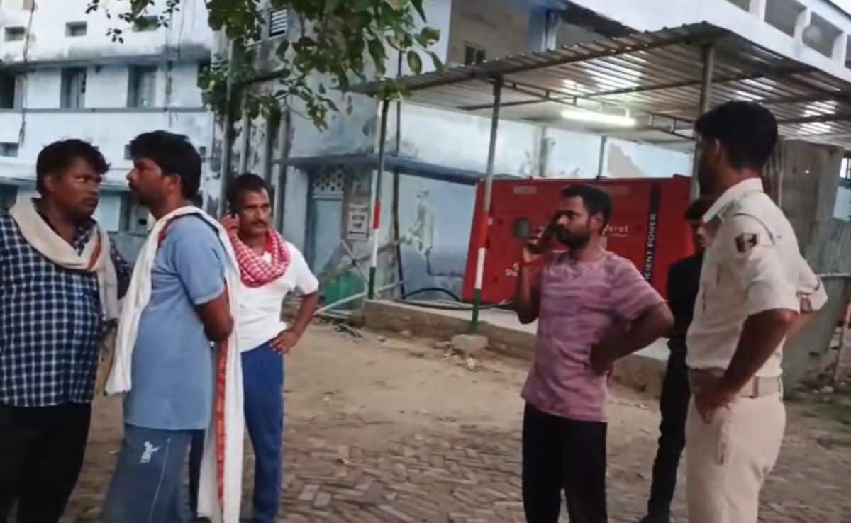 Bihar: घर के पास पेशाब करने से किया मना... तो कर दी बुजुर्ग की पीट-पीटकर हत्या, बेटे की भी हालत गंभीर