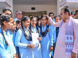 सीएम ने पूरी की बेटियों की 'मुराद', रात्रि चौपाल में छात्राओं ने लगाई थी गुहार, सुबह जारी हो गया आदेश