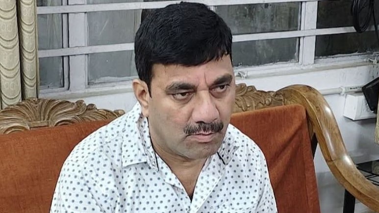ब&zwj;िहार में कैबिनेट व&zwj;िस्&zwj;तार से पहले JDU व&zwj;िधायक पर कार्रवाई, पैतृक आवास पर कुर्की का नोट&zwj;िस चस्&zwj;पा&nbsp;