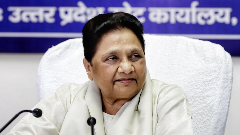 लखनऊ में BSP की बैठक, मायावती बोलीं- यूपी के लोगों को फिर 'आयरन लेडी' पर करना होगा भरोसा