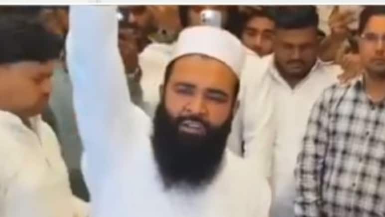 Dowry in Ghaziabad: मुस्लिम समाज की एक शादी में दहेज के तौर पर दिए गए एक करोड़, 1 लाख, 11 हजार रुपये नकद, सोने-चांदी के जेवरात व एक बीएमडब्ल्यू कार
