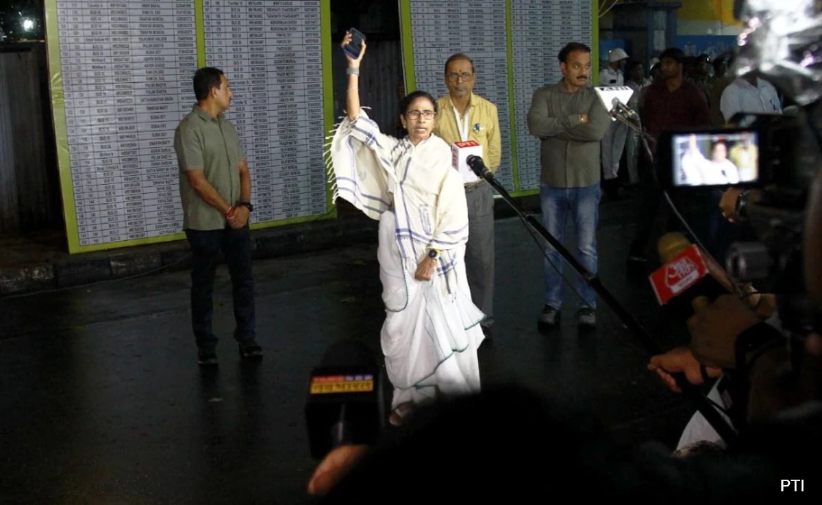 Kolkata EVM Strongrooms Fortified After Mamata Banerjee's Visit, Trinamool's Protests