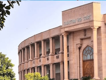 मंत्री के ख&zwj;िलाफ पोस्ट करने वाले शिक्षक का सस्पेंशन रद्द, हाई कोर्ट बोला- कानून से ऊपर नहीं अधिकारी
