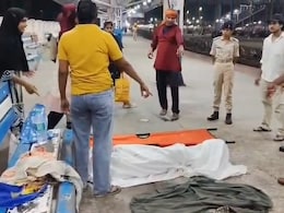 Bihar: रेलवे स्टेशन पर प्रसव पीड़ा से कराह रही थी गर्भवती, RPF महिला पुलिस ने कपड़े का घेरा बनाकर करवाई डिलीवरी