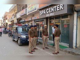 बलिया स्पा सेंटर पर बड़ा छापा: दिल्ली-यूपी पुलिस का एक्शन, लापता लड़की की तलाश में 7 युवतियां बरामद