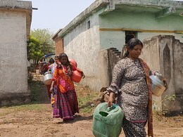 Drinking Water Crisis: कटनी के पारधी बस्ती में गहराया पेयजल संकट, दूषित पानी पीकर हो रहे बीमार