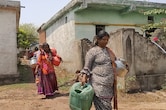 Drinking Water Crisis: कटनी के पारधी बस्ती में गहराया पेयजल संकट, दूषित पानी पीकर हो रहे बीमार